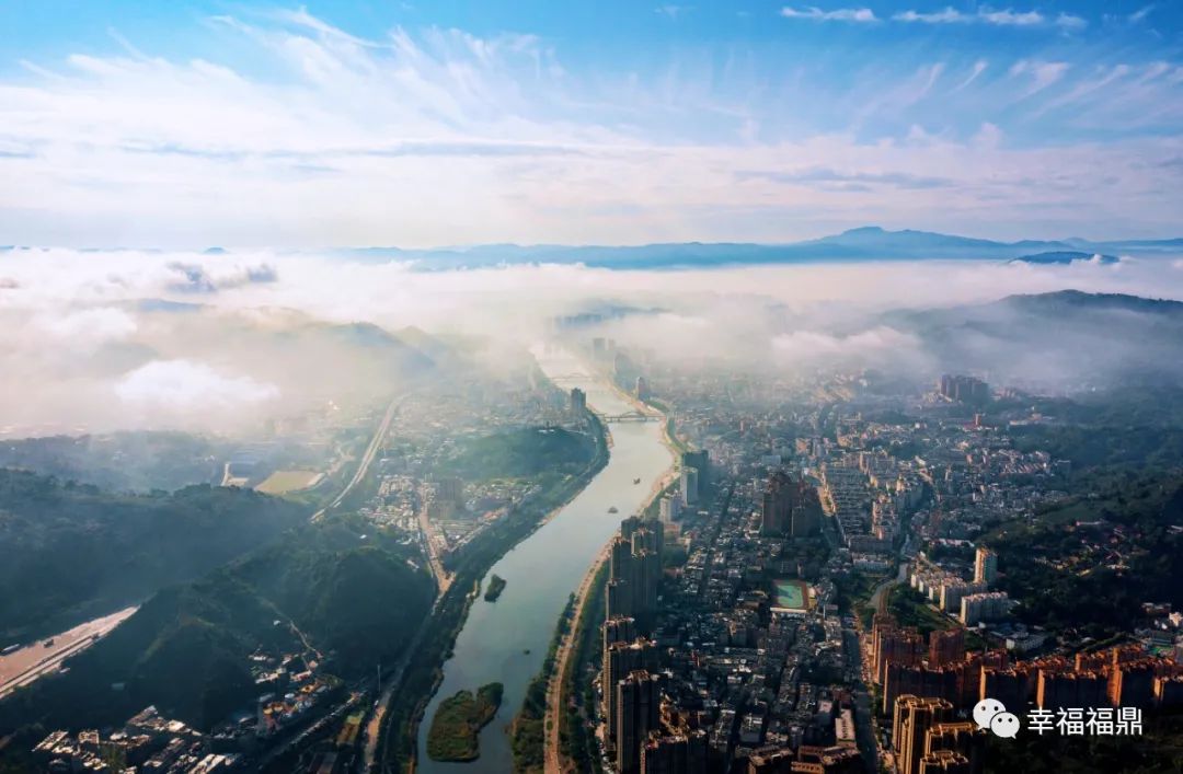 学思践悟守初心，凝心聚力谋发展——访bet365市委书记林青